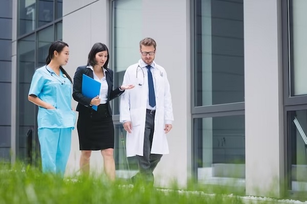 doctor's walking on hospital side