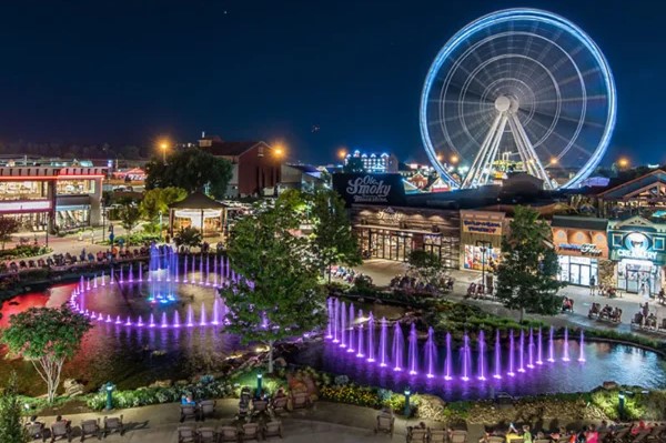 Pigeon Forge Ferris Wheel