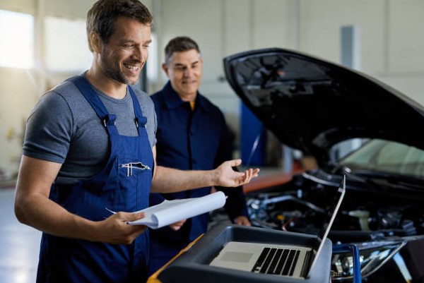 Worker work on the car