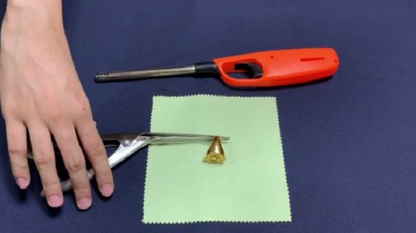 This is How to Check if Gold is Real With a Lighter