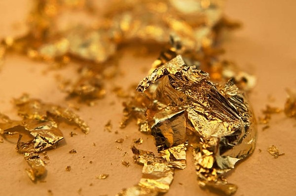 Gold Vs Crypto – Choose the Right Option for Reliable Profit