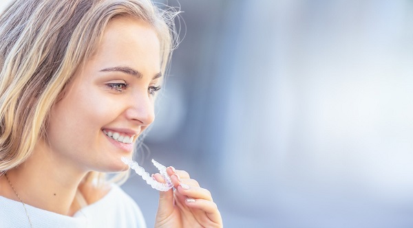 Dental Invisalign Pros and Cons for Older Adults