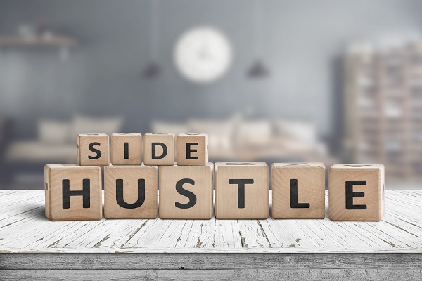 4 Side Hustles That Pay Weekly: A Quick Money-Making Guide