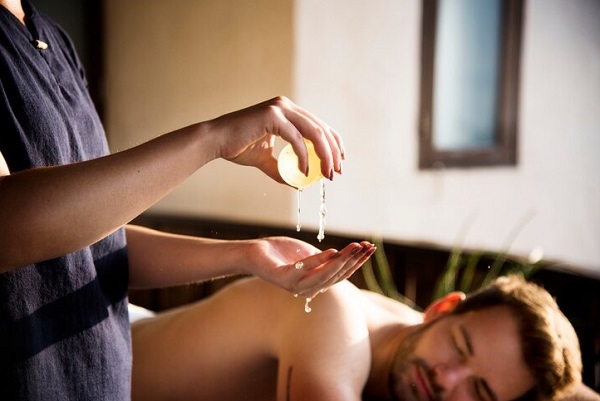 Aromatherapy Massage For men