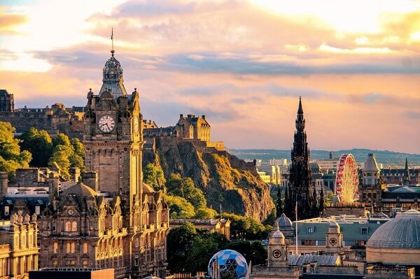 The Ultimate Guide to Visiting Edinburgh: When is the Best Time to Go?