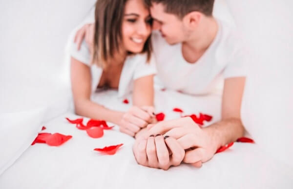 Does Period Blood Make a Man Fall in Love