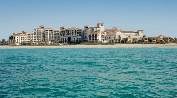Saadiyat Beach: A Blend of Nature and Innovation in Abu Dhabi