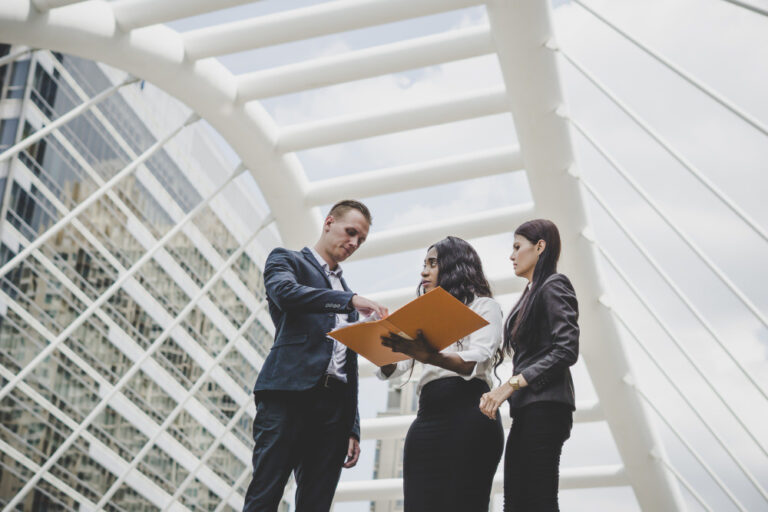 Business Discuss the New Business Project