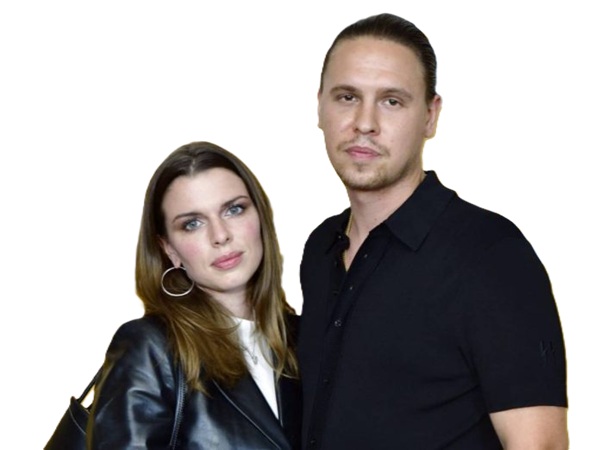 Peter Artemiev With Girl