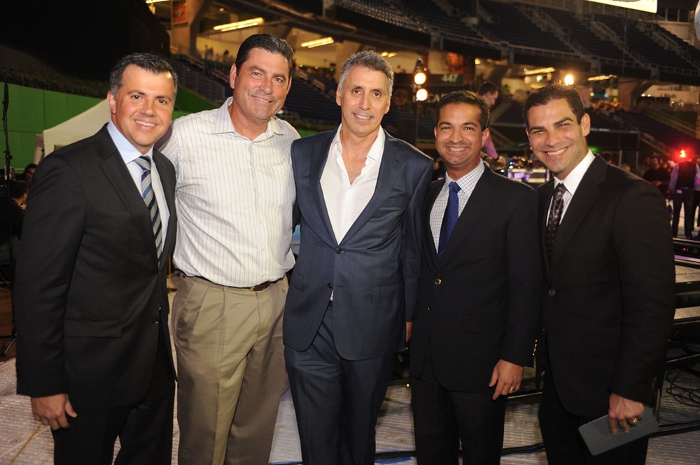 Frank Suárez with Friends