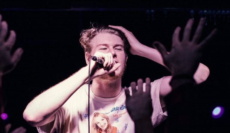 yung gravy doing a singing
